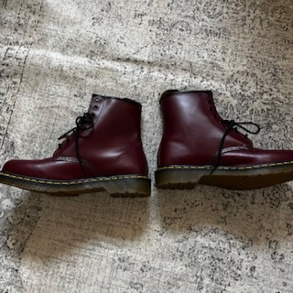NWOT Dr. Martens Air Cushion Soles 11822 Cherry Red Boots Men’s 9 Ladies 10 main image 9